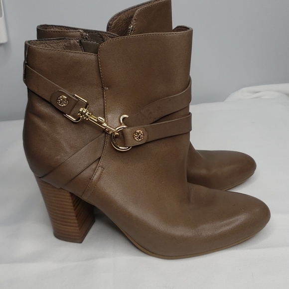 Isola Ankle Boots - Picture 1 of 12